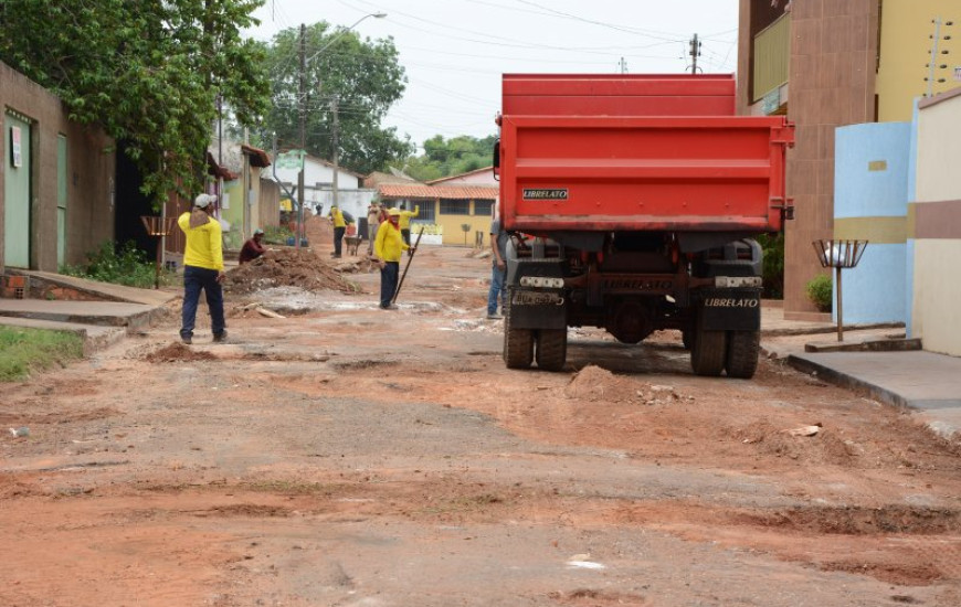 Obras são realizadas em bairro da cidade