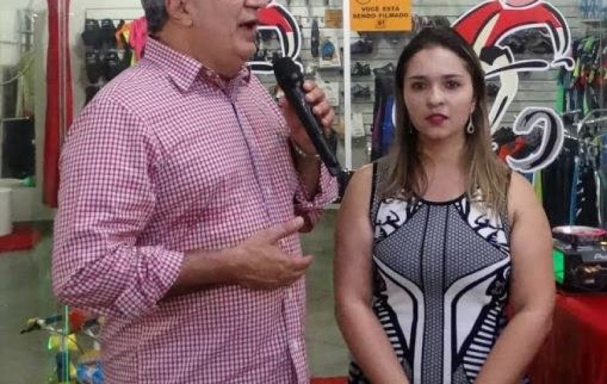 Laurez prestigia inauguração de empreendimento