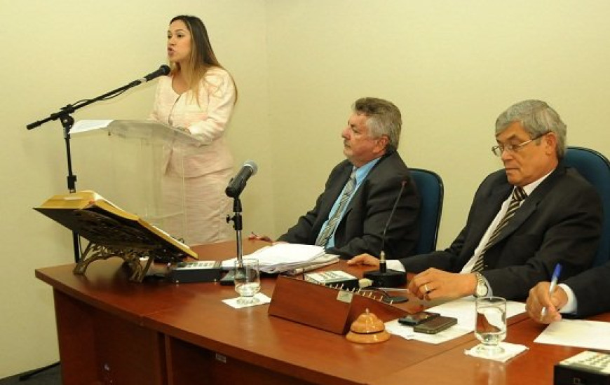 Luana discursa na AL