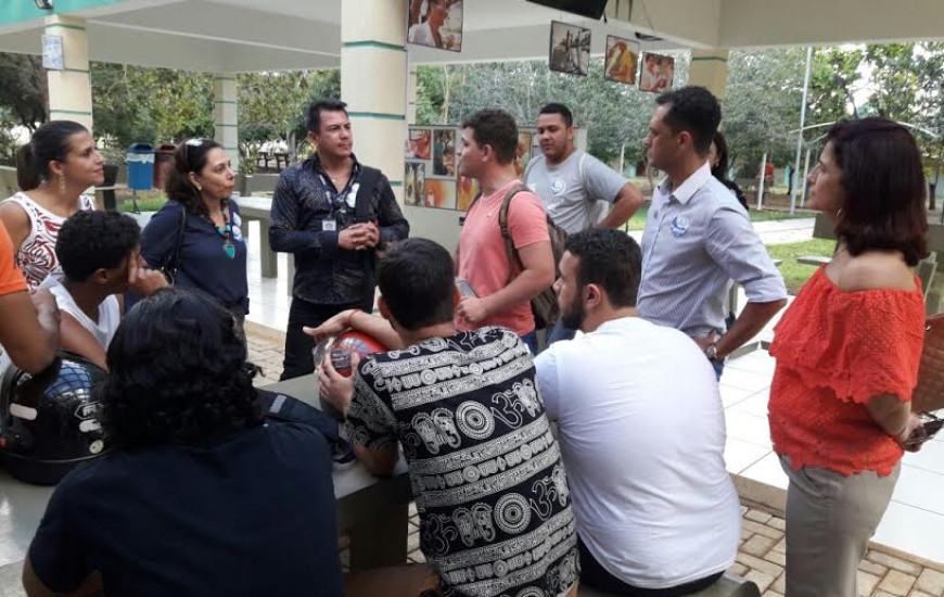 Candidatos ouviram demandas e apresentaram propostas