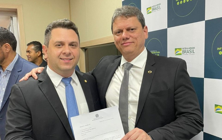 Deputado federal Tiago Dimas e ministro Tarcísio Freitas
