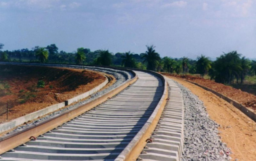 Ferrovia Norte Sul está entre obras