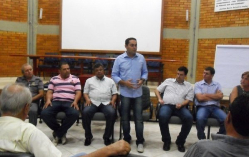 Jairo Mariano discute parcerias