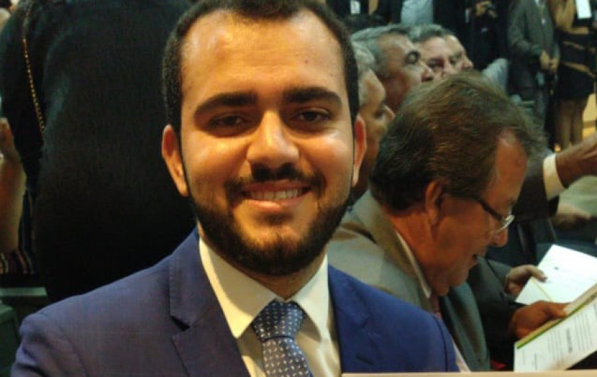 Léo Barbosa recebe diploma de deputado estadual