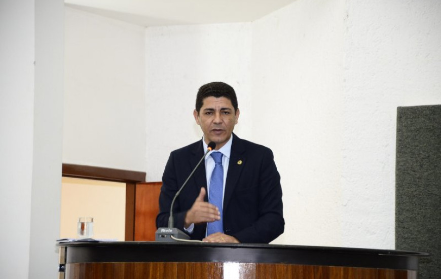 Deputado pede que Otoniel olhe por Luzimangues