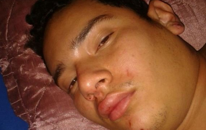 Estudante diz que foi vítima de militantes