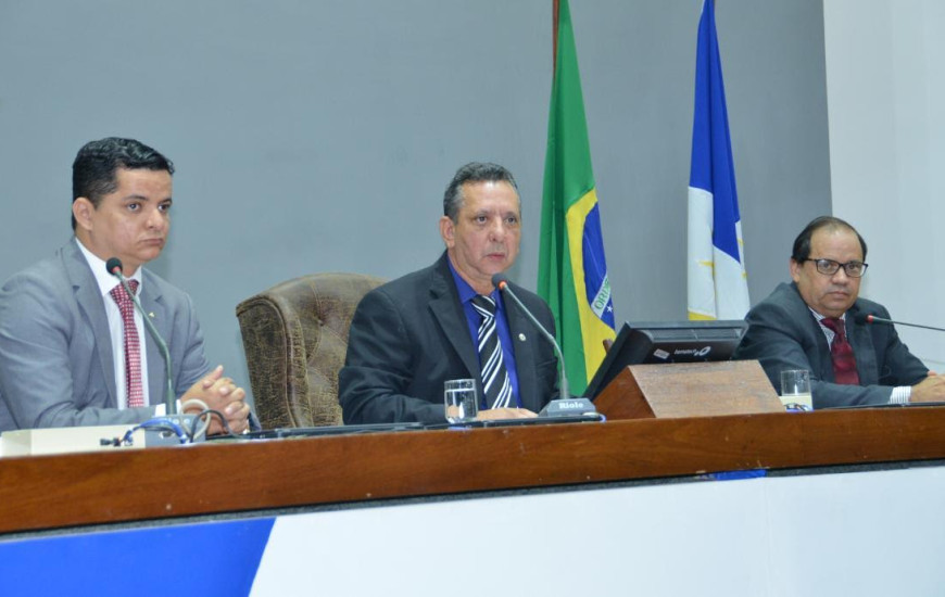 Parlamentares vão analisar proposta do Executivo