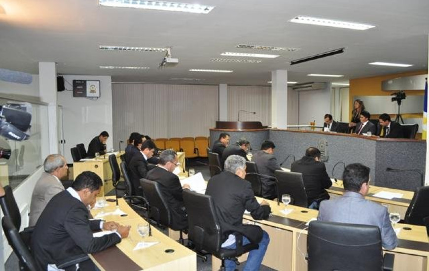 Vereadores aprovam LOA no valor de 942 mi