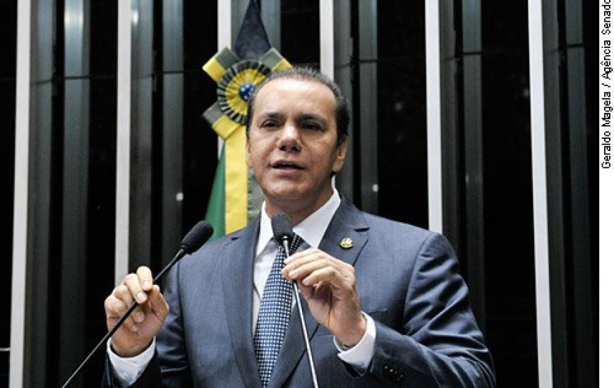 Senador Ataídes Oliveira