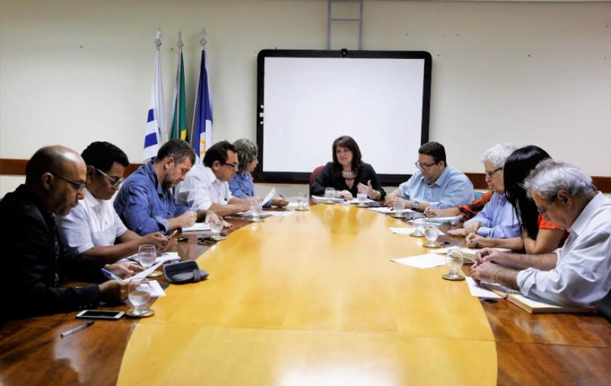 127 escolas paralisaram integralmente as aulas