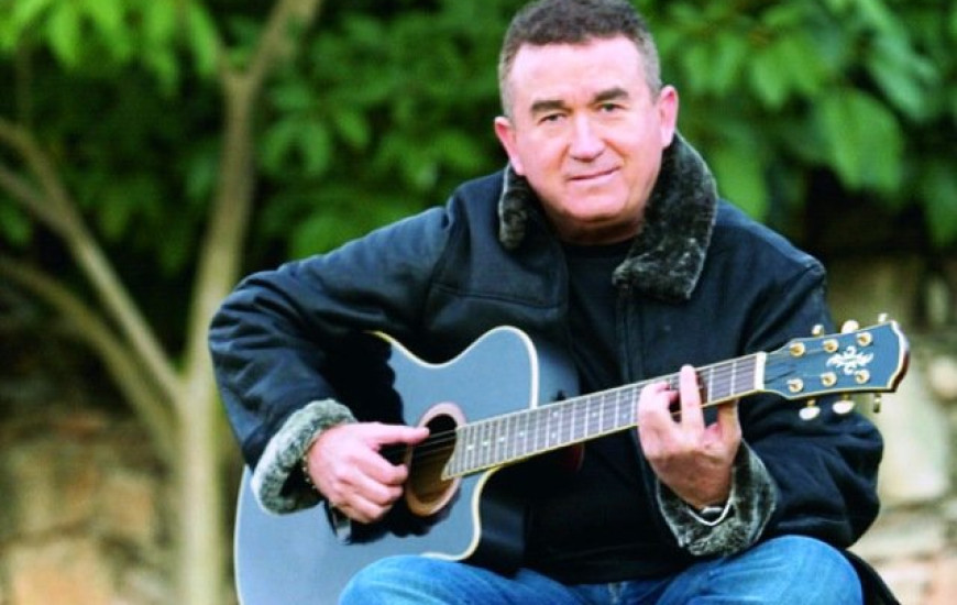 Amado Batista fará o show principal