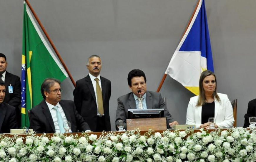 Marcelo Miranda e Cláudia Lelis acompanharam posse