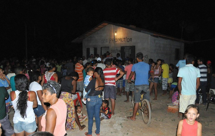 419 pessoas ainda estão no local