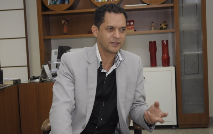 Adão reiterou o corte de ponto dos servidores