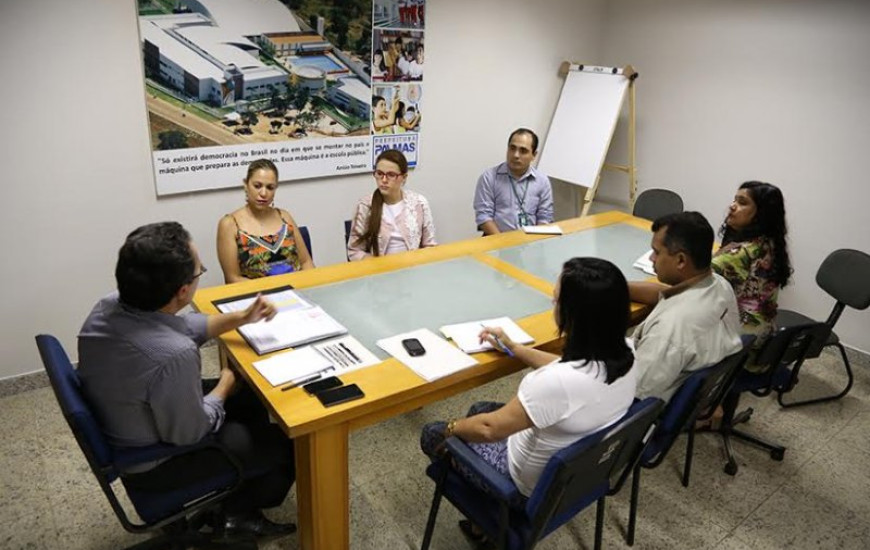 Falta de vagas em CMEIs foi discutida em reunião