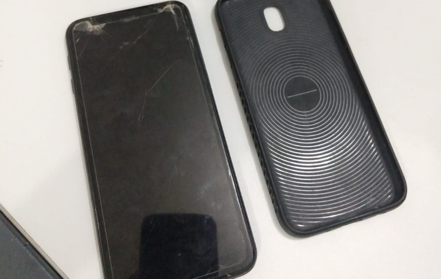 Celular em poder do adolescente