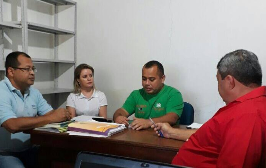 Diretoria do Sisepe cobra salários de servidores municipais