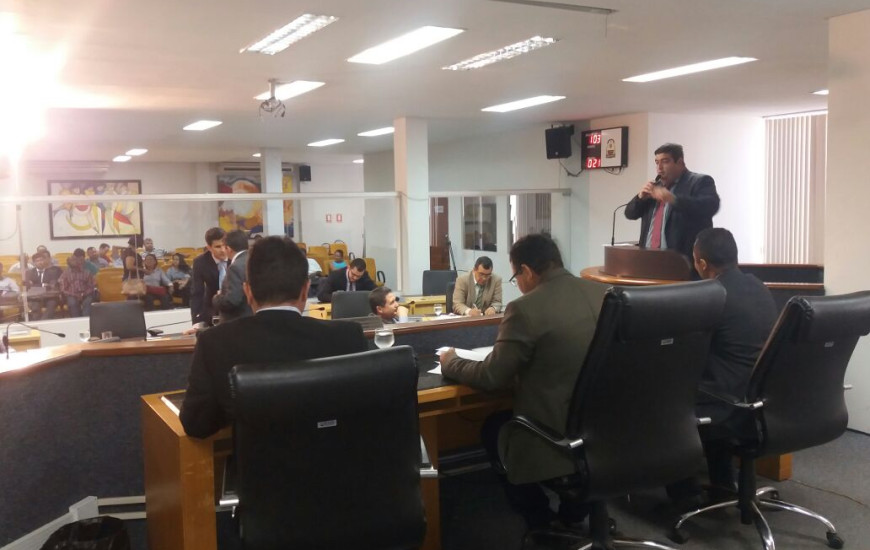 Em maioria vereadores aprovaram reajuste de 75% da taxa de lixo