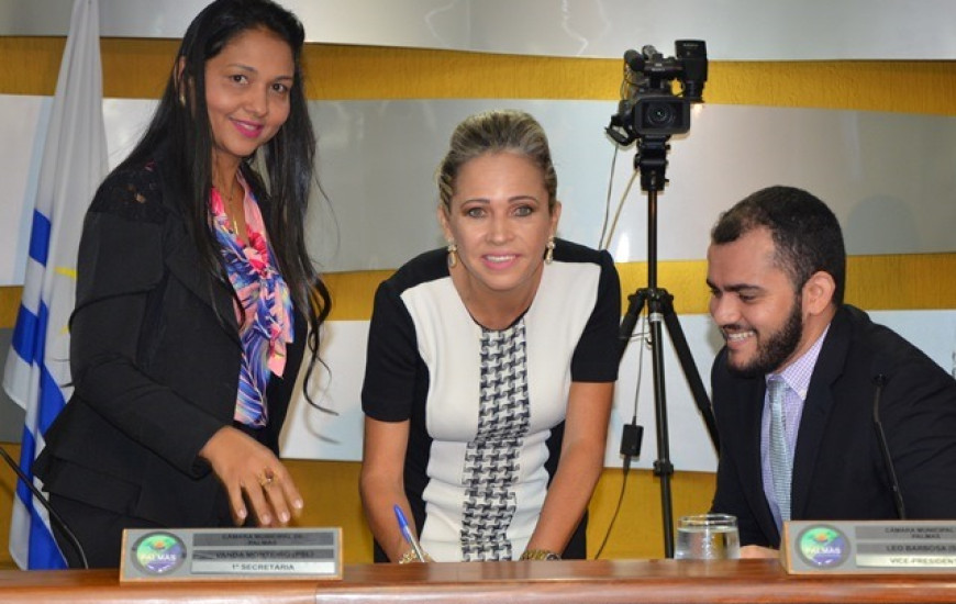 Vereadora tomou posse do cargo nesta quinta
