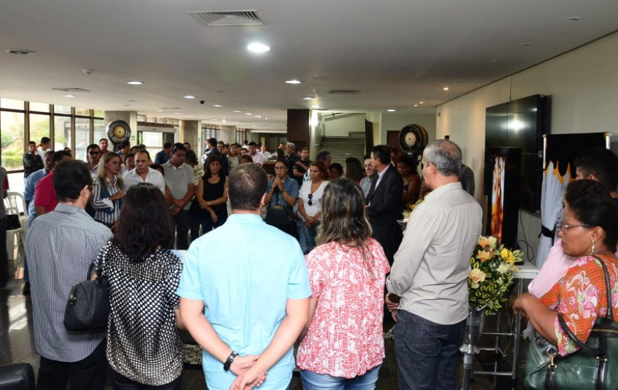 Velório acontece no hall de entrada da AL