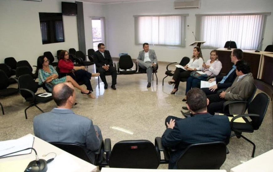 Situação é debatida entre promotores no MPE