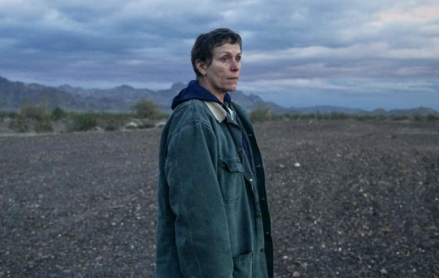 Nomadland, da diretora Chloé Zhao.