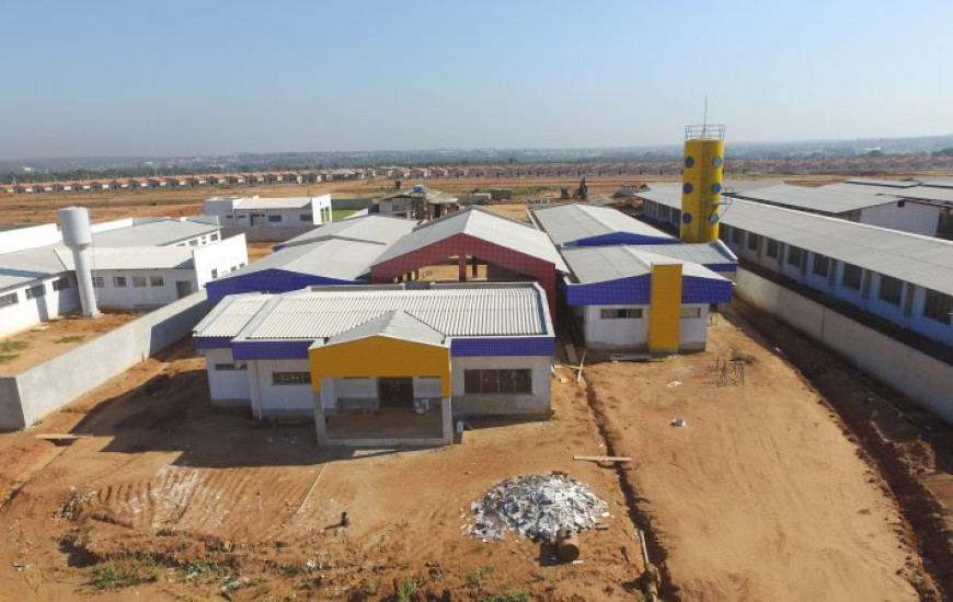 Obras em andamento foram abordadas por Dimas