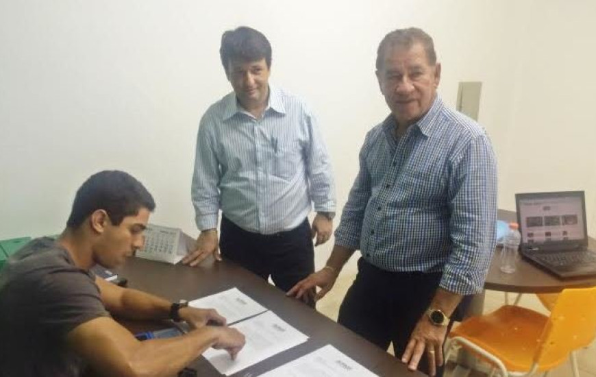 Fabiano do Vale e Pedro Ferreira registram chapa