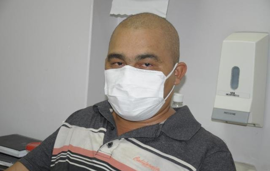 Paciente espera medicamento no HGP