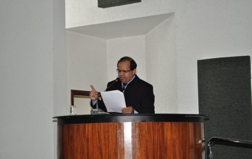 Deputado Eli Borges diz que analisa