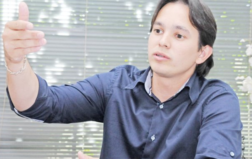 Prefeito de Almas, Leonardo Cintra