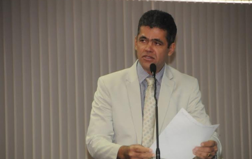 Néris vai entrar na Justiça contra Wanderlei