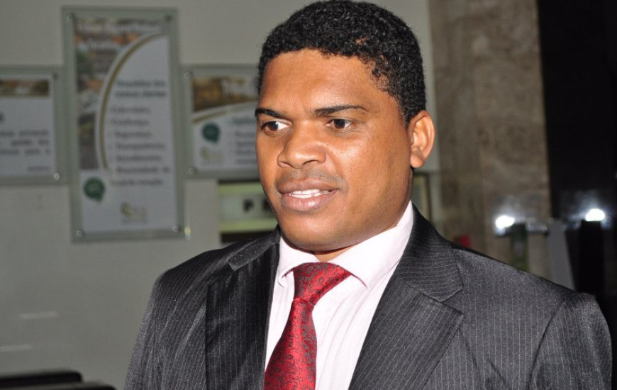 Derisvan deixa disputa a vice-governador do TO