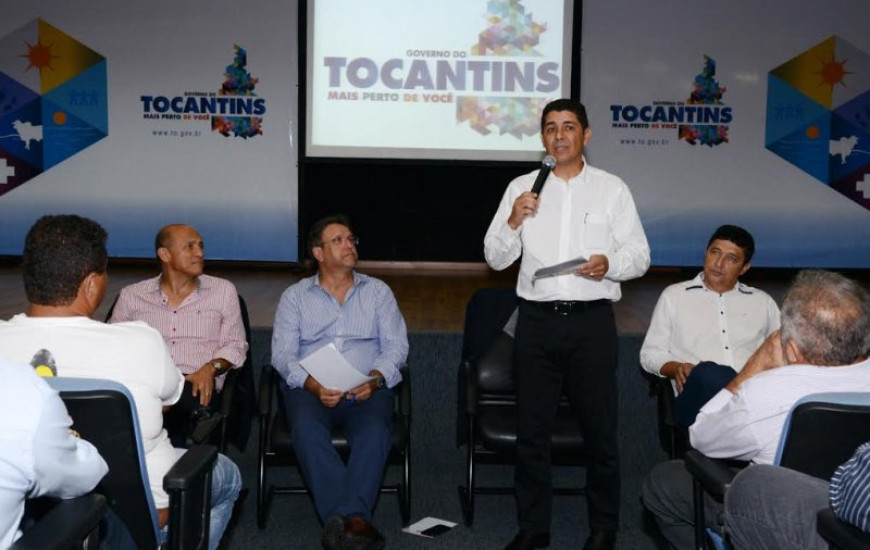 Deputado Valdemar Júnior reúne lideranças