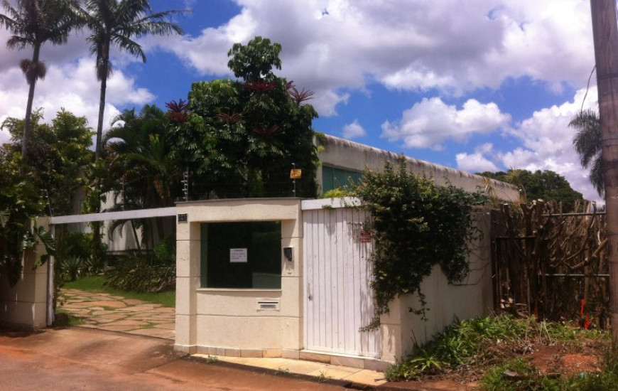 Uma velha mansão no Lago Sul: R$ 33 mil