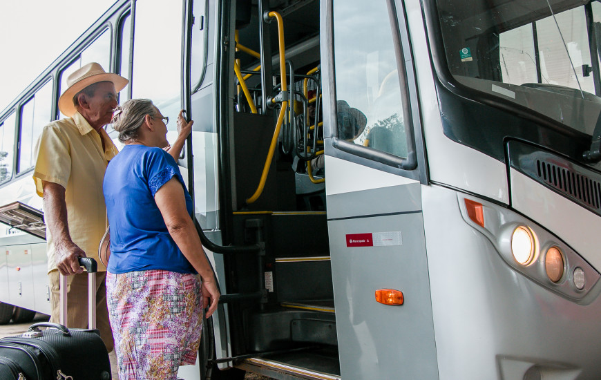 Idosos solicitam passagem intermunicipal