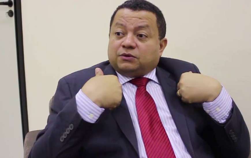 Márlon Reis diz que cobrança deveria ser direcionada a Rede 