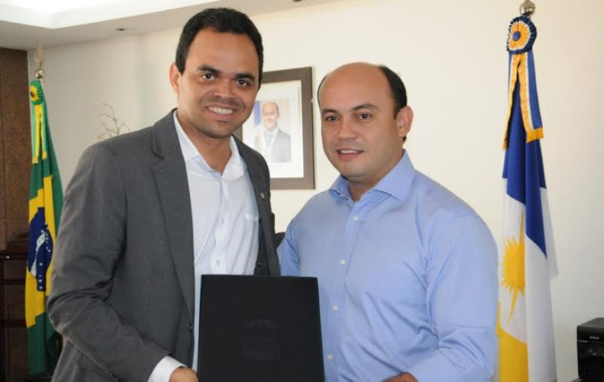 Gleidson Monteiro e Sandoval Cardoso, em posse