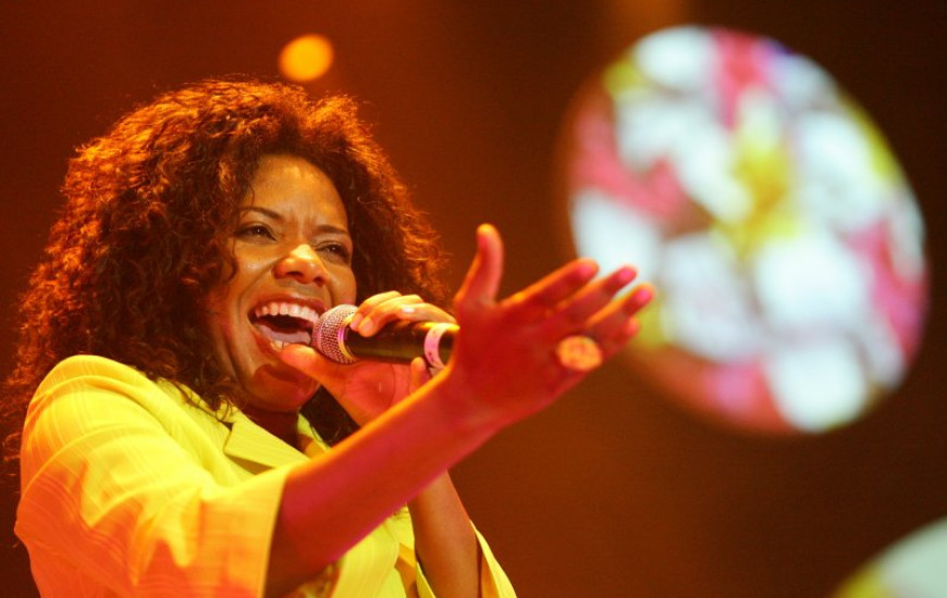 Margareth Menezes faz show na Capital