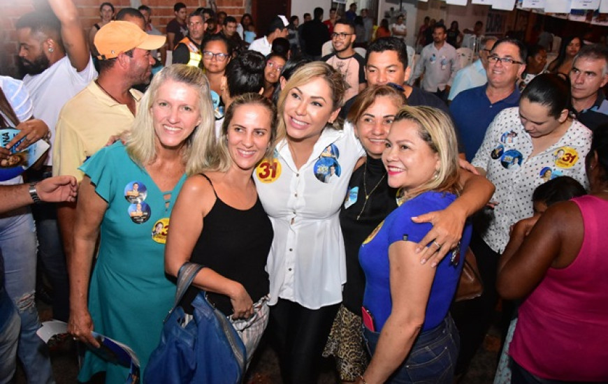 Candidata busca a reeleição na Assembleia