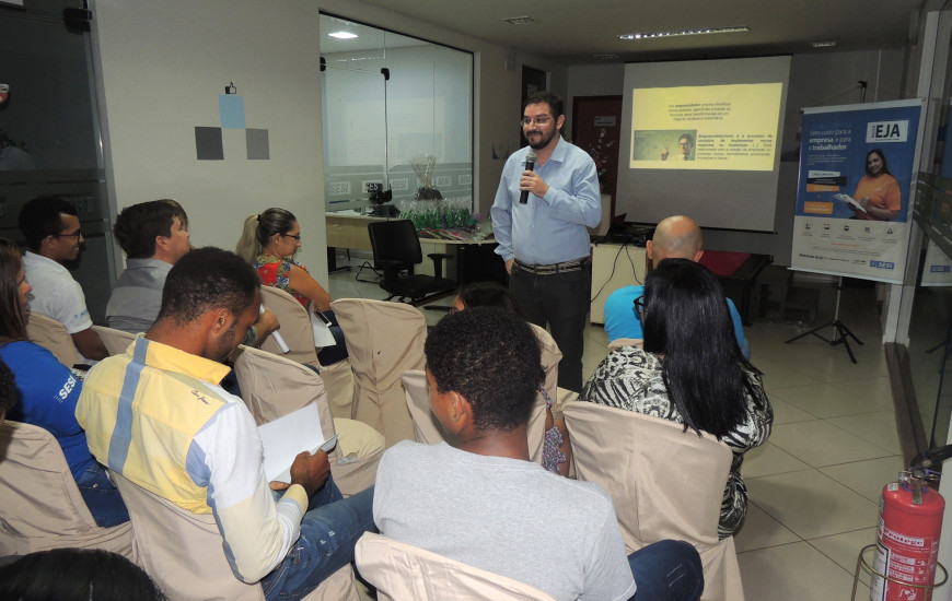 Interessados em cursar a Nova EJA em 2019 devem procurar unidades do Sesi