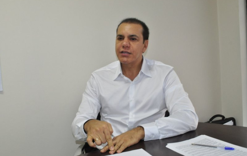 Senador Ataídes Oliveira