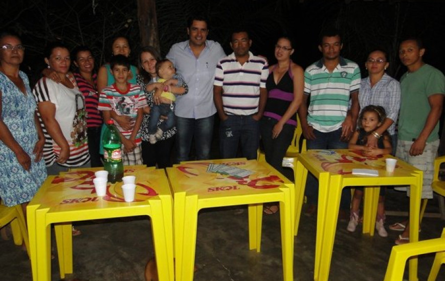 Lelis filia novos membros ao PV