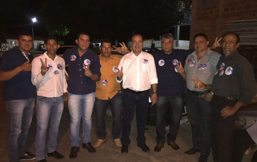 Prefeito com Vicentinho e os vereadores, em apoio a Amastha