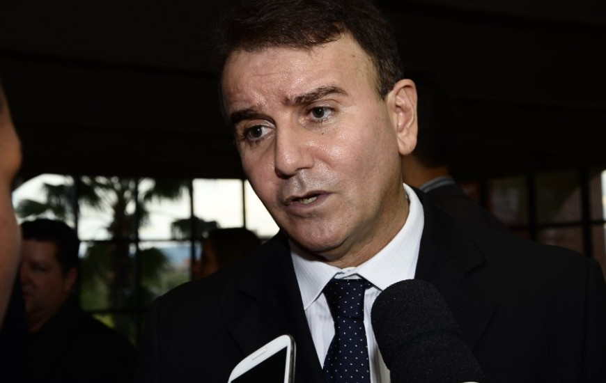 Eduardo nega articular chapa de oposição