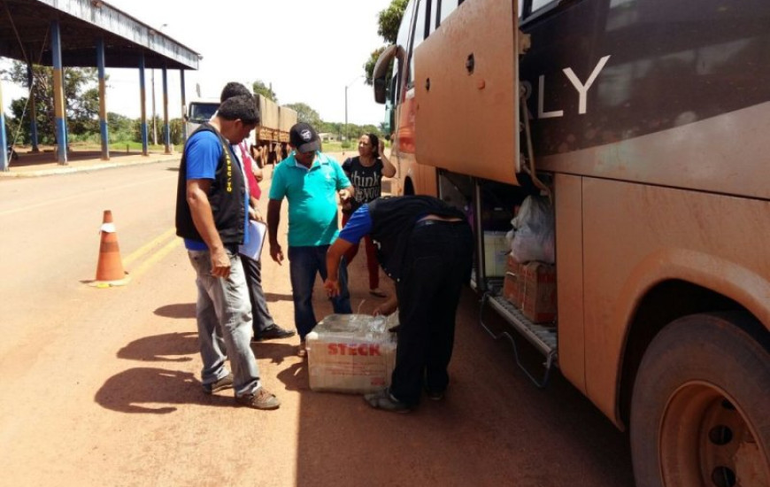 Carne clandestina é encontrada em ônibus