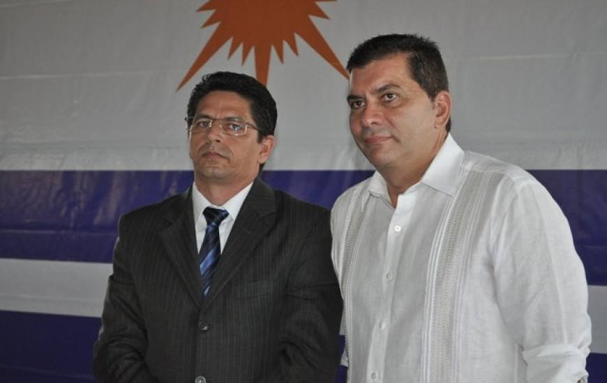 Lailton ao tomar posse no cargo