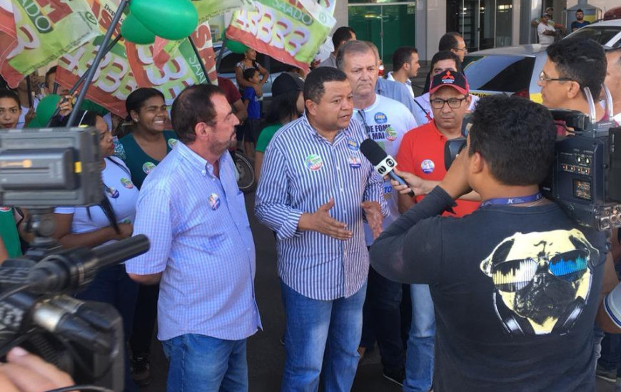 Márlon Reis diz que segue firme na campanha e mantém modo de trabalho