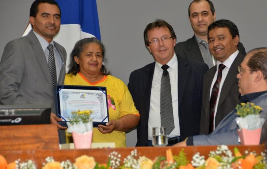 Deputado Vilmar homenageia idosos em sessão solene