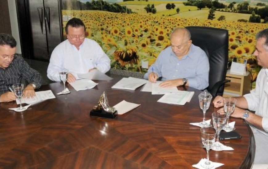 Governador assinou termo de cooperação